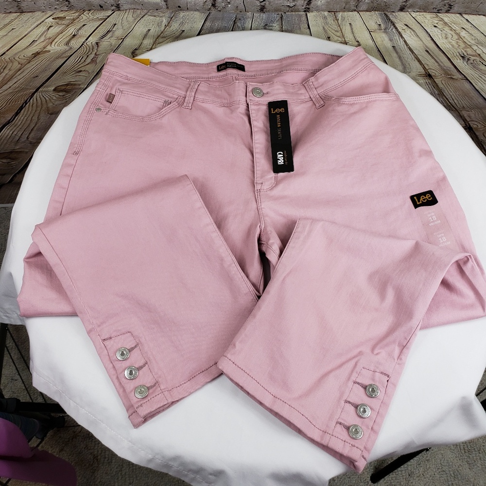 Women's Lee's capris